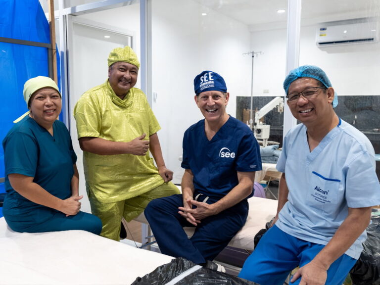 SEE International volunteer doctors in Philippines